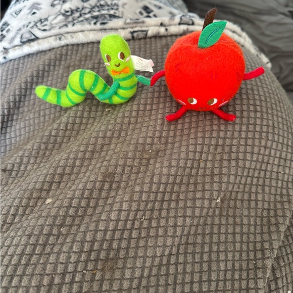 Target Spritz worm and apple felt decor, adorable!! - Picture 1 of 3
